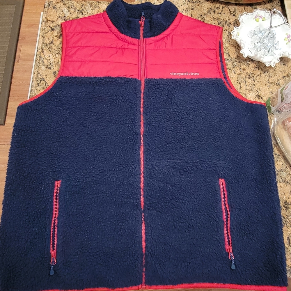 Vineyard Vines Navy and Red Fleece Vest